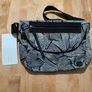 NWT OG RARE Lululemon Festival Bag II *5L Dottie Tribe White Black